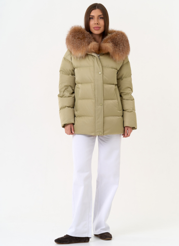 Женский пуховик с отделкой из меха рыжей лисы