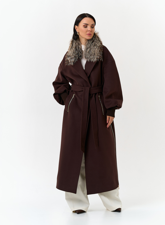 Женское длинное пальто с отделкой из меха лисы