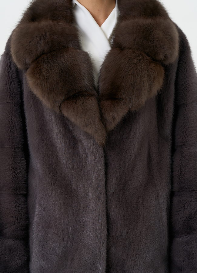 Куртка из меха норки с английским воротником из меха куницы модель № 32500 универмаг малина