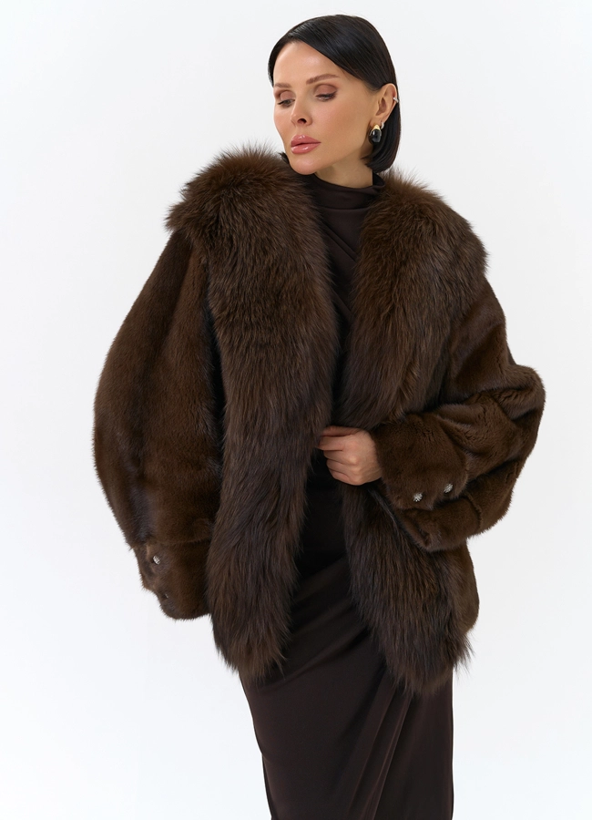 Шуба из норки с отделкой из меха чернобурки модель № 32030 меха малина