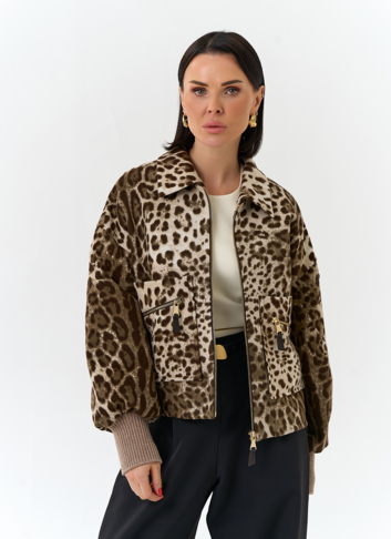 Женское укороченное пальто с анималистическим принтом