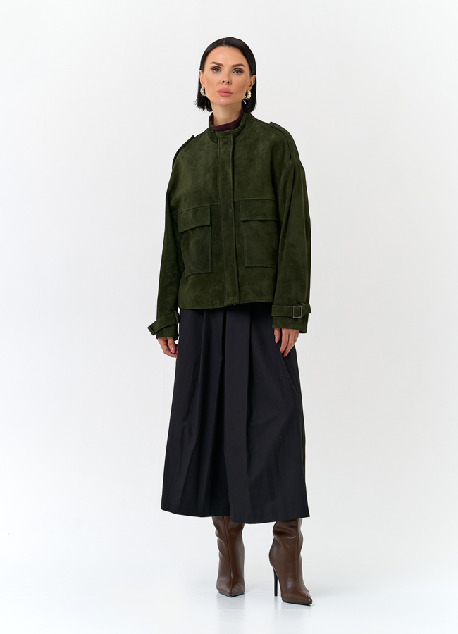 фото Женская куртка из натуральной замши зеленого цвета модель № 32727