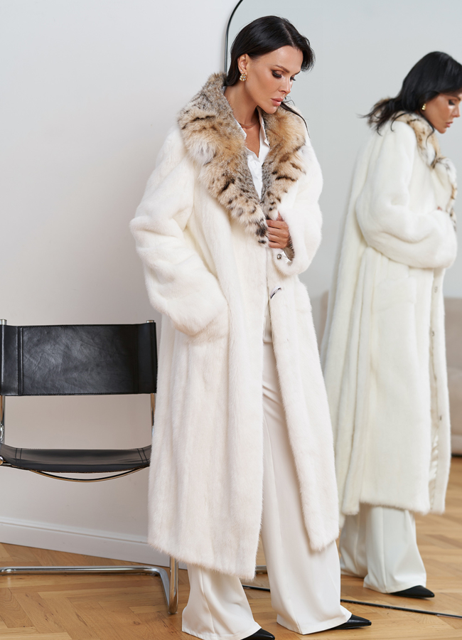 Женская белая шуба из меха норки с воротником из меха рыси модель № 30669 универмаг малина
