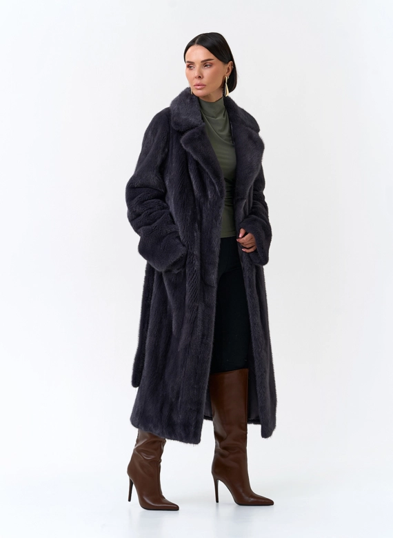 Женская шуба из меха норки с английским воротником