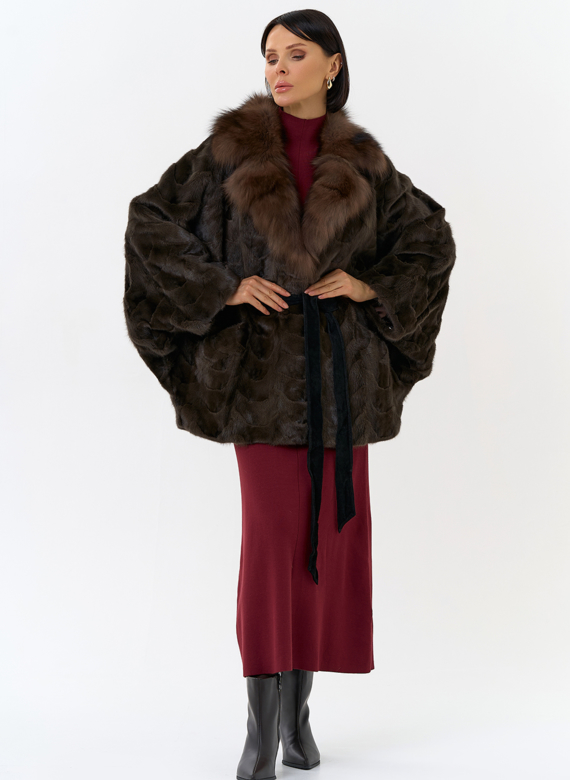 Шуба из меха норки с воротником из меха лисы