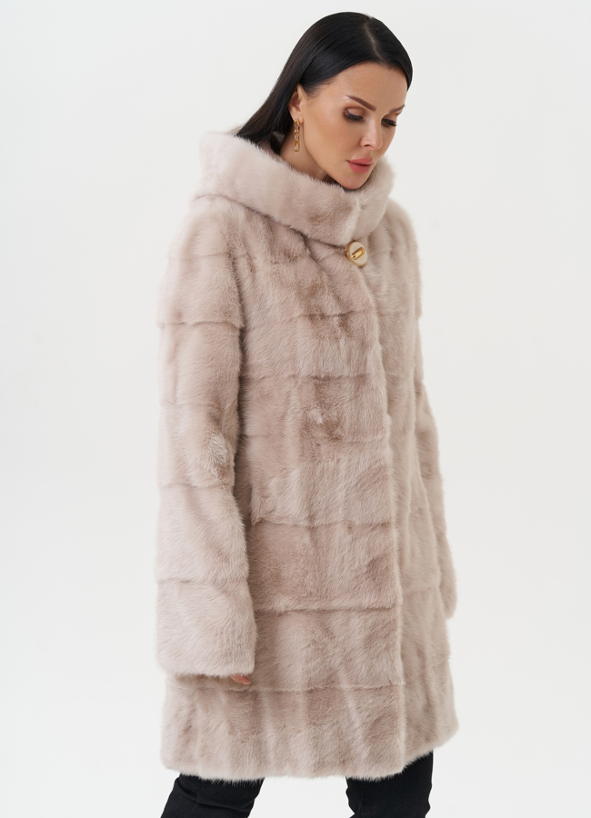 Светлая норковая шуба с капюшоном модель № 24957 универмаг малина