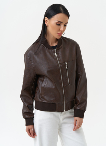 Куртка бомбер из эко кожи коричневого цвета