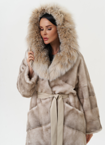 Женская норковая шуба с капюшоном из рыси