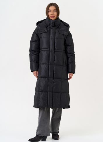 Женский пуховик черного цвета